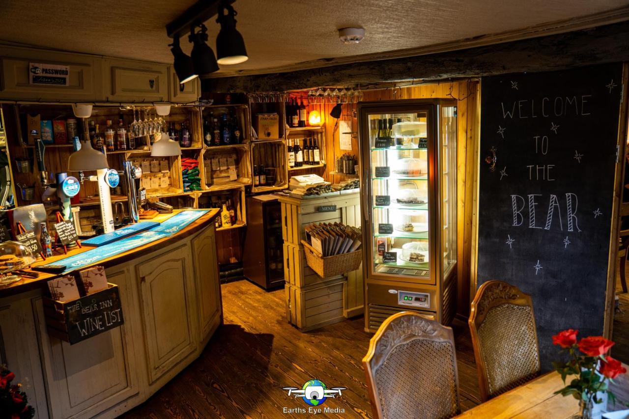 The Bear Inn Llandovery Exteriér fotografie